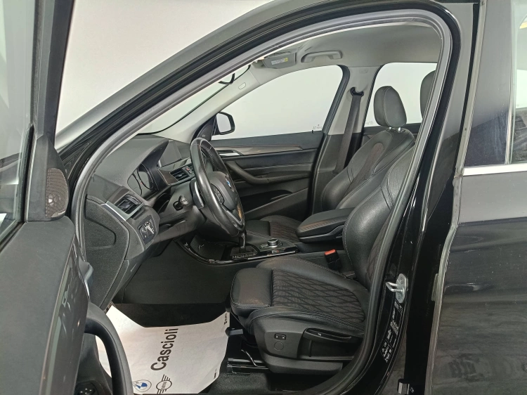 8 - BMW X1 X1 xdrive20d xLine auto