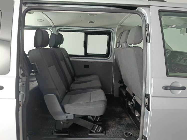 11 - Volkswagen T6.1 Transporter 30 T6.1 Transporter 30 2.0 tdi 110cv kombi Business p.c.