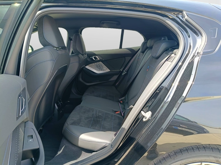 9 - BMW Serie 1 118d MSport Pro auto
