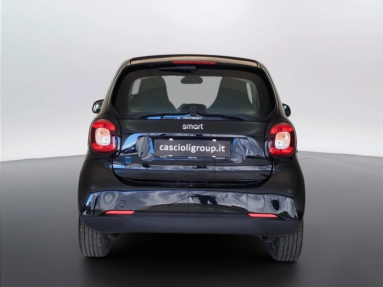 4 - smart fortwo Fortwo eq Pure 4,6kW