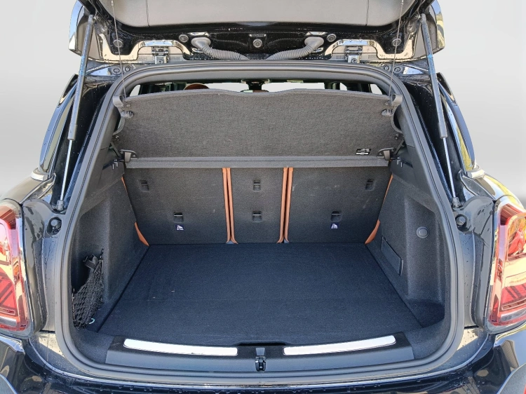 19 - MINI Countryman Mini Countryman 2.0 Cooper SD Essential auto