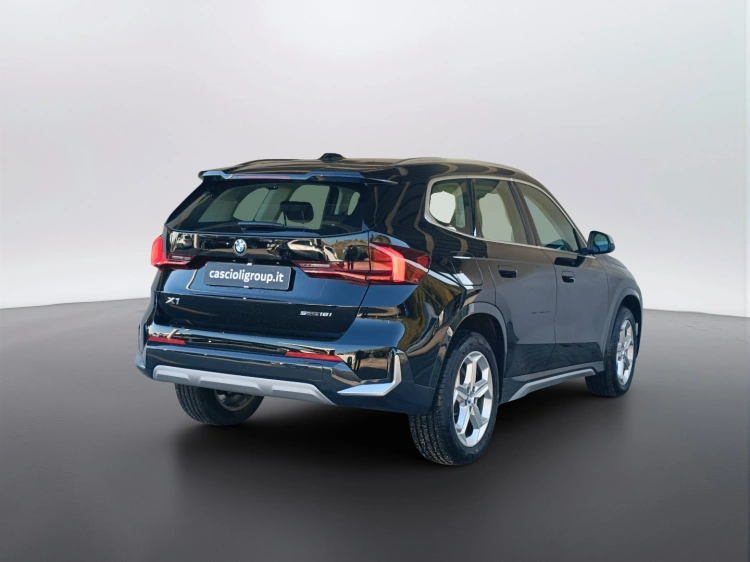 4 - BMW X1 X1 sdrive18i X-Line auto