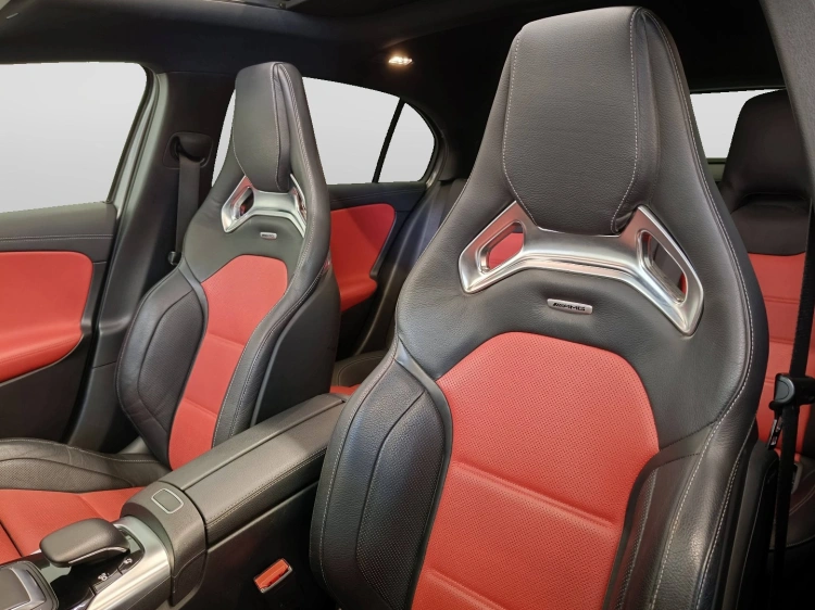 14 - Mercedes AMG Classe A A 35 AMG 4matic auto