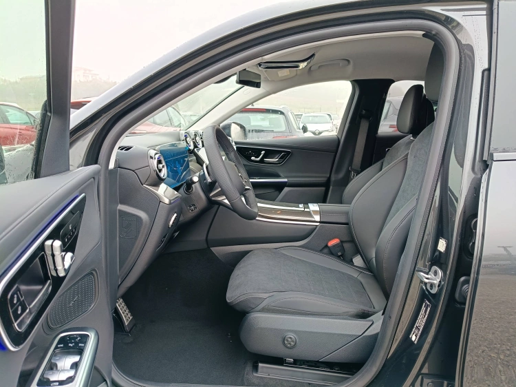 8 - Mercedes-Benz GLC 220 d 4MATIC Coupe