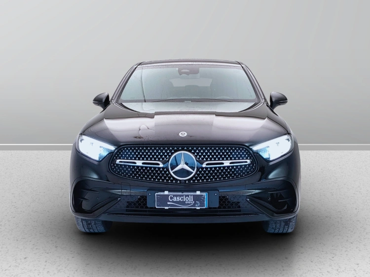 2 - Mercedes-Benz GLC Coupe 300 d AMG Line Advanced Plus 4matic auto