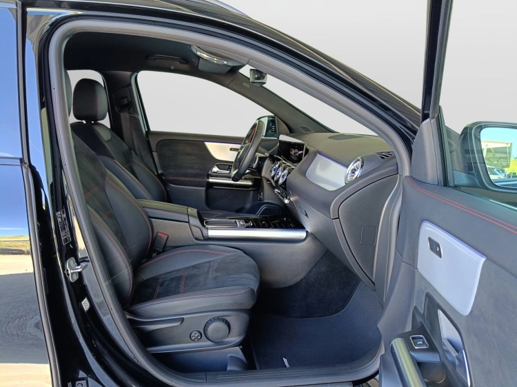 10 - Mercedes-Benz GLA 200 d AMG Line Advanced Plus 4matic auto