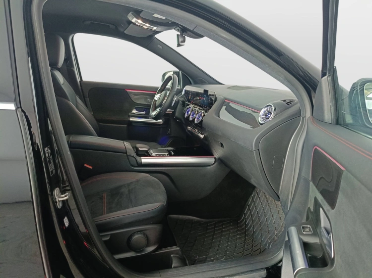 11 - Mercedes-Benz GLA GLA-H247 2020 - 180 d Premium auto