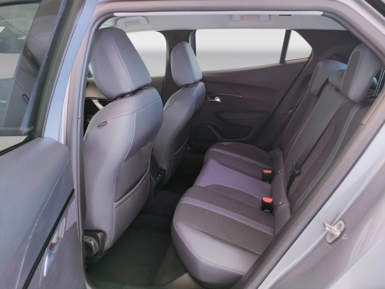 11 - Peugeot 2008 2008 1.5 bluehdi Allure s&s 100cv