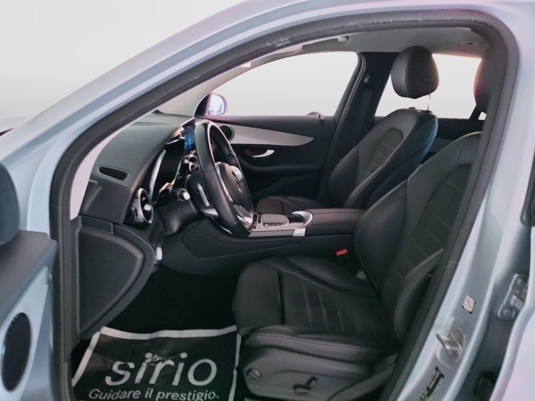 14 - Mercedes-Benz GLC 220 d Premium 4matic auto