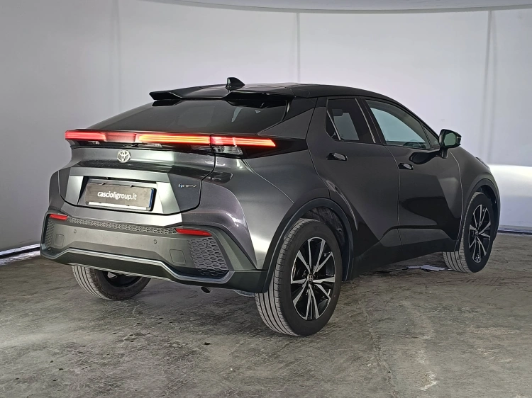 4 - Toyota C-HR C-HR 2.0 hv Trend fwd e-cvt