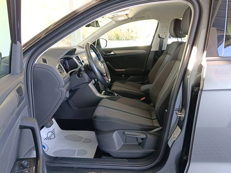 8 - Volkswagen T T-Roc 1.5 tsi Style dsg