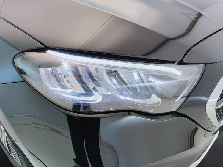 11 - Mercedes-Benz Classe E 200 d Advanced auto