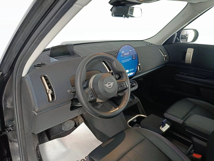 7 - MINI Countryman Mini Countryman 1.5 48V C Classic auto