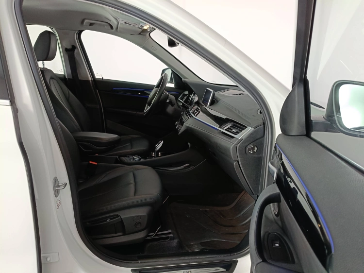 11 - BMW X1 X1 sdrive18d xLine Plus auto