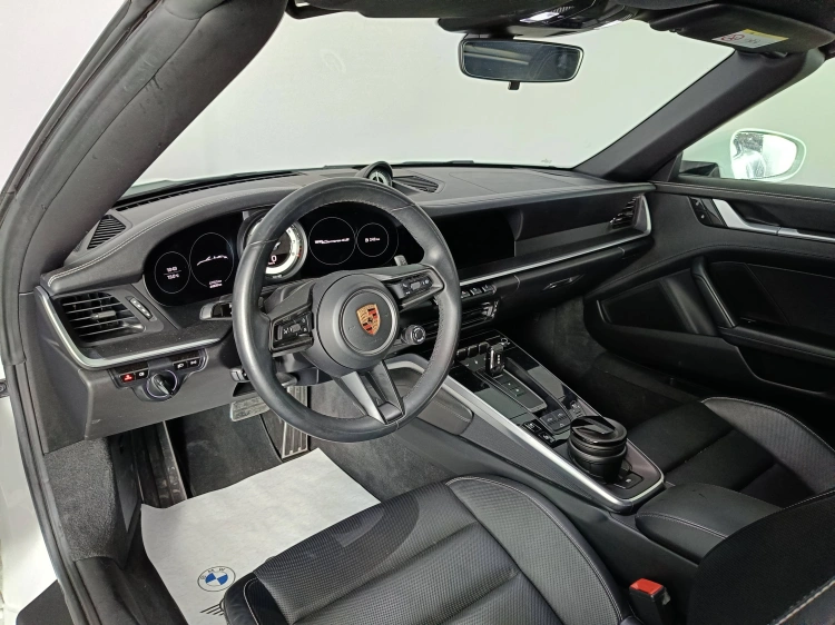 7 - Porsche 911 911 Cabrio 3.0 Carrera 4S auto