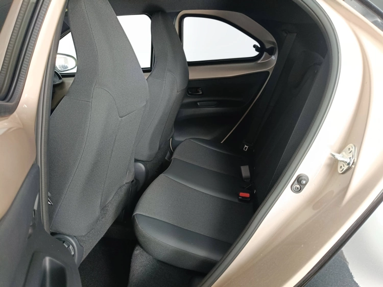 9 - Toyota AYGO X AYGO X 10B MT LOUNGE MY24