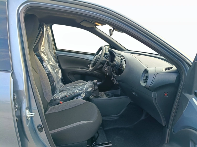 11 - Toyota AYGO X AYGO X 10B MT ACTIVE MY24