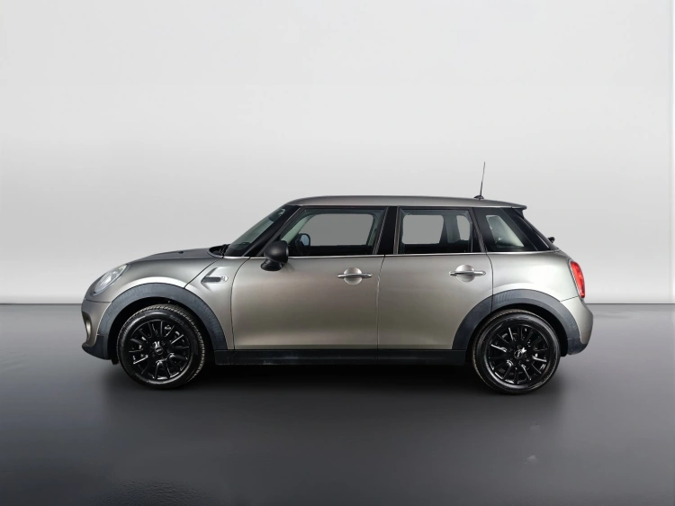 6 - MINI Cooper Mini 1.5 One D 5p
