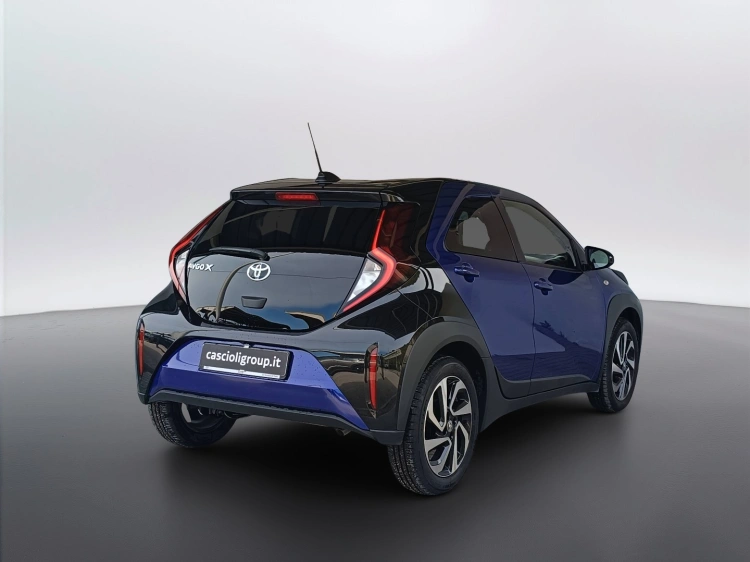 4 - Toyota Aygo X Aygo X 1.0 Trend 72cv