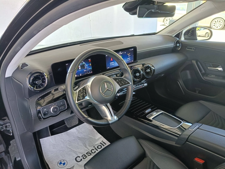7 - Mercedes-Benz Classe A 180 d Advanced auto