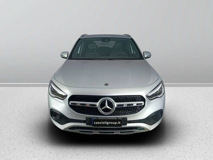 2 - Mercedes-Benz GLA Mercedes 250 e phev (eq-power) Sport Plus auto
