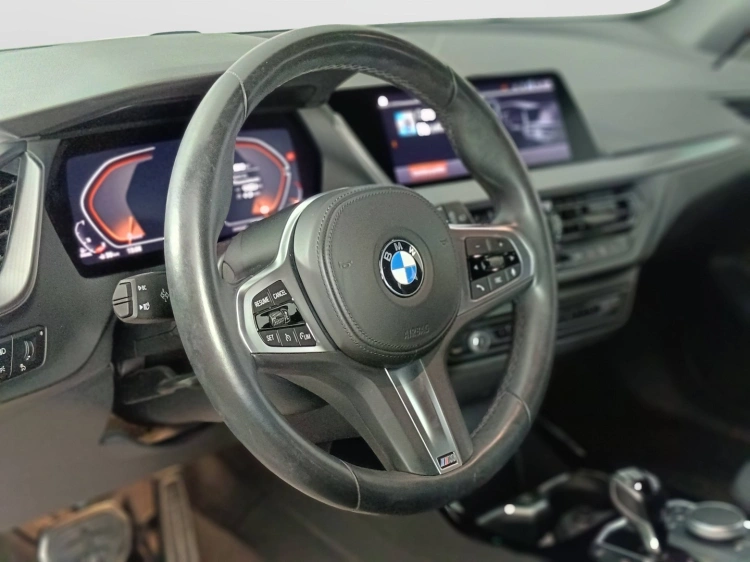 15 - BMW Serie 1 116d Msport auto