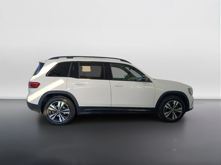 3 - Mercedes-Benz GLB 200 d Sport Plus 4matic auto