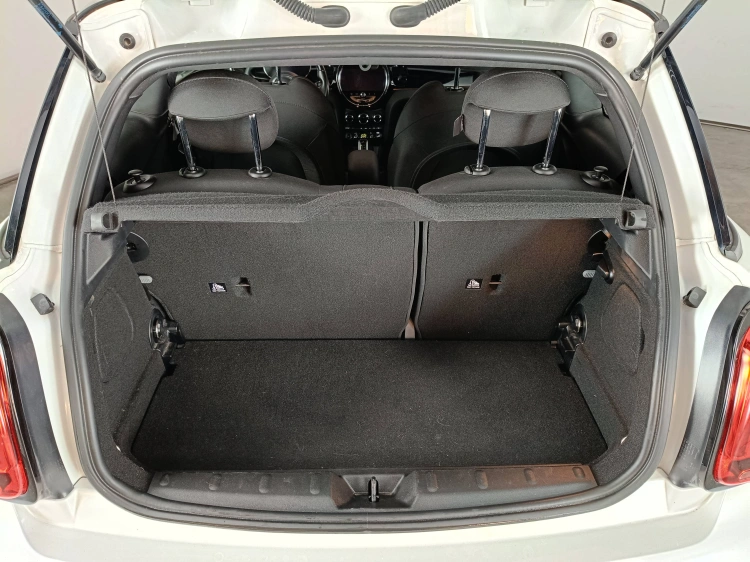 14 - MINI Cooper Mini 3p Cooper SE Classic auto