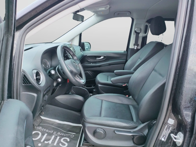 12 - Mercedes Vans Vito 119 cdi long mixto auto my20