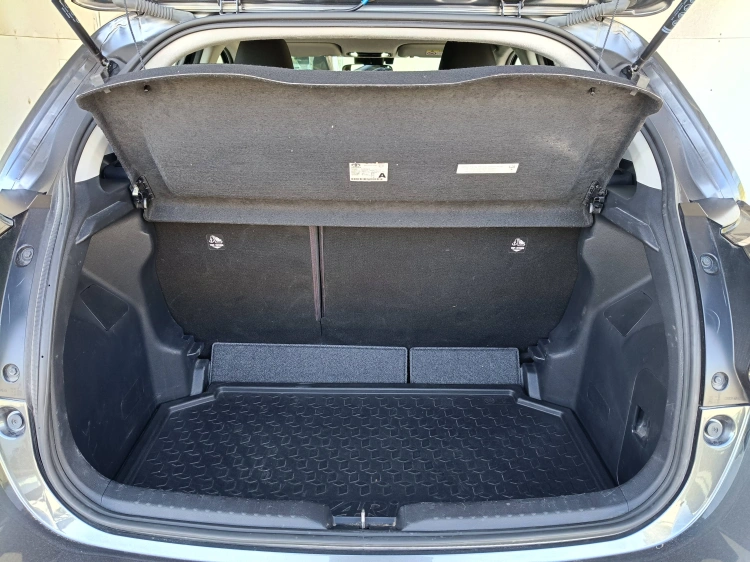 19 - Toyota Yaris Yaris 1.5h Trend