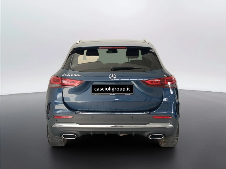 4 - Mercedes-Benz GLA 200 d Premium auto