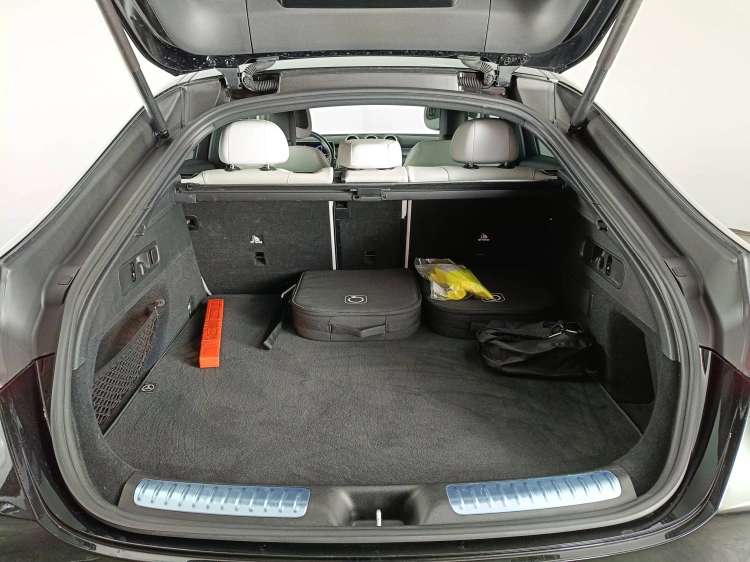 19 - Mercedes-Benz GLC 300 de phev AMG Line Premium 4matic auto