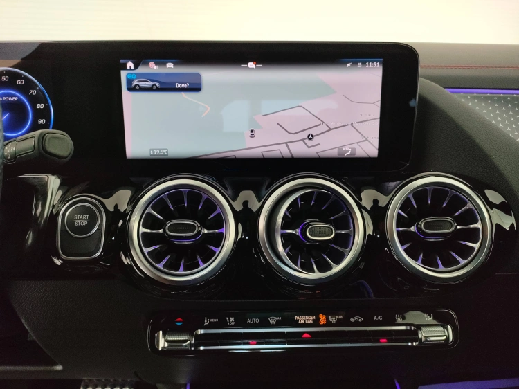 11 - Mercedes-Benz EQA 250+ AMG Line Advanced Digital Edition