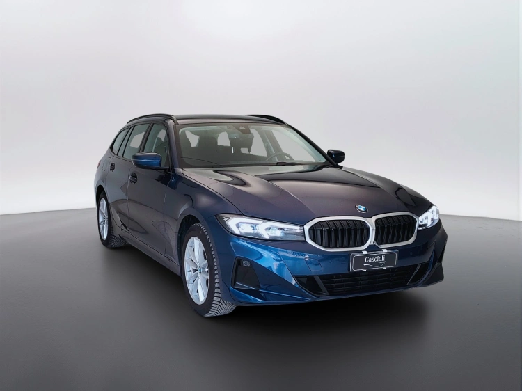3 - BMW Serie 3 320d Touring mhev 48V xdrive auto