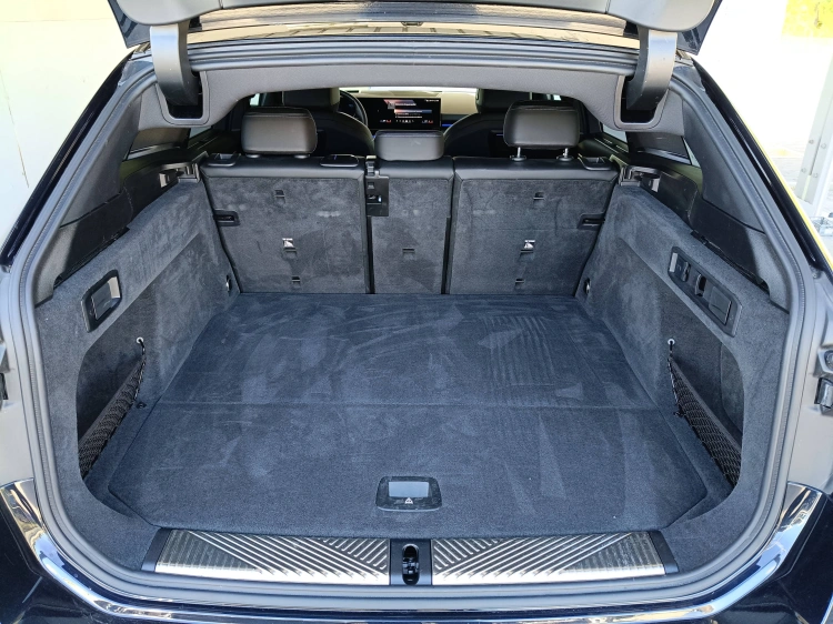 15 - BMW Serie 5 520d Touring 48V xdrive MSport Pro auto