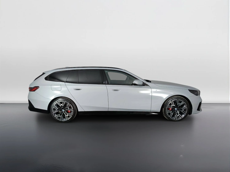 3 - BMW Serie 5 520d Touring 48V xdrive MSport Pro auto
