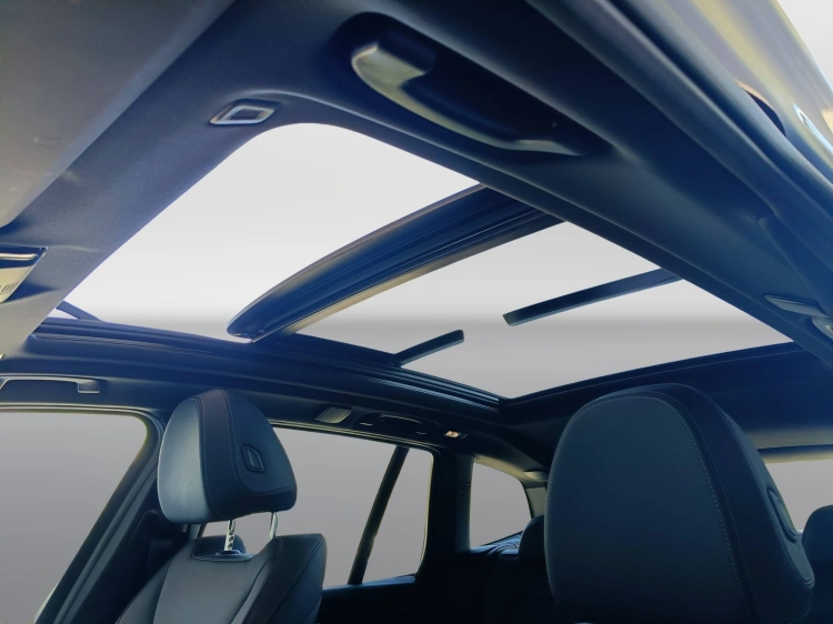 19 - BMW iX3 