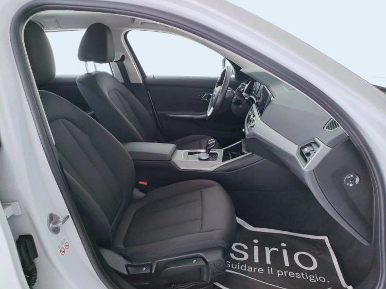 13 - BMW Serie 3 318d Touring mhev 48V Business Advantage auto