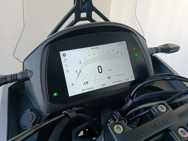 8 - Moto morini X Cape X Cape 650 cerchi a raggi Abs