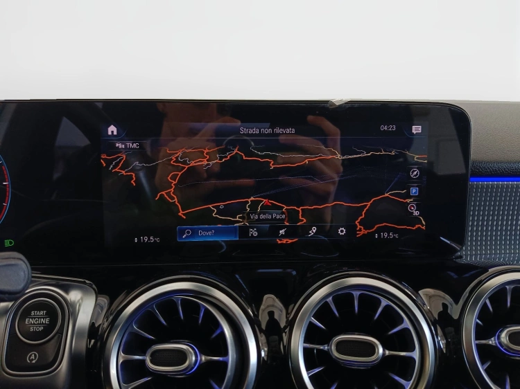 13 - Mercedes-Benz GLB 200 d Sport Plus 4matic auto