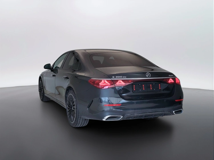 7 - Mercedes-Benz Classe E 300 de phev AMG Line Premium 4matic auto