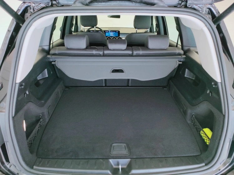 5 - Mercedes-Benz GLB 180 d Advanced auto