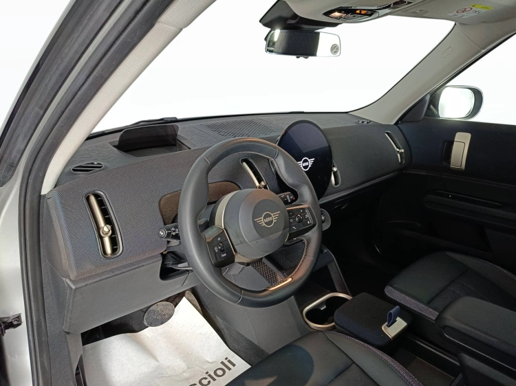 7 - MINI Countryman Mini Countryman 2.0 48V D Classic auto