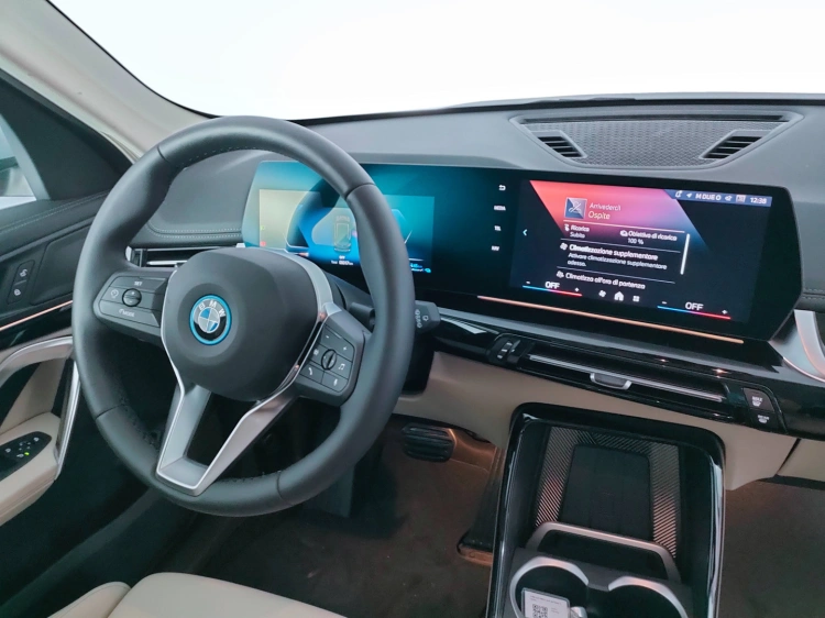 14 - BMW X1 X1 xdrive 25e X-Line auto