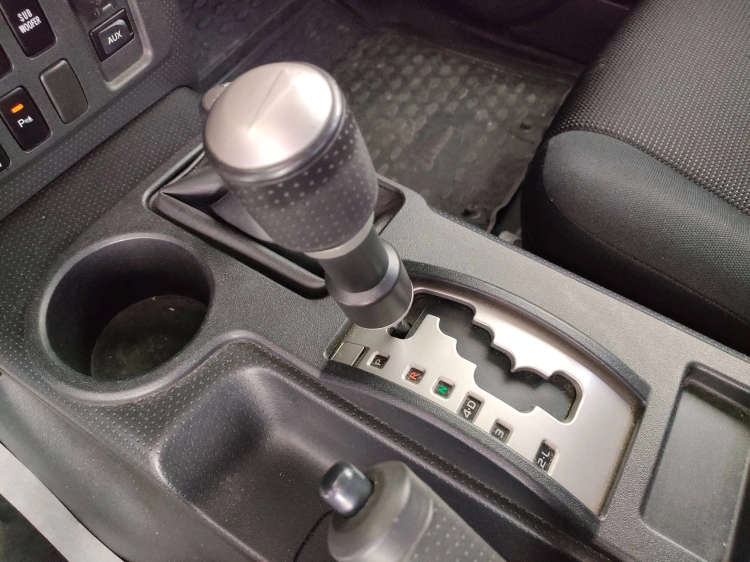 16 - Toyota FJ FJ CRUISER 4.0