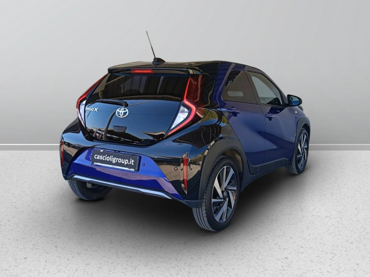 4 - Toyota Aygo X Aygo X 1.0 Lounge 72cv