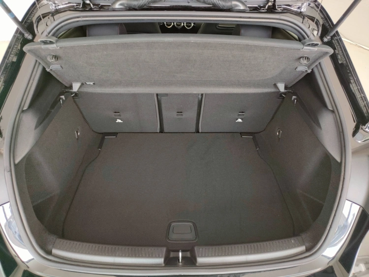 5 - Mercedes-Benz Classe A 200 d AMG Line Premium Plus auto