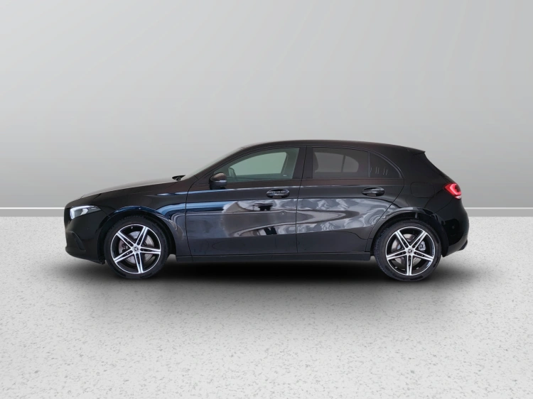 3 - Mercedes-Benz Classe A 250 e phev (eq-power) Sport auto