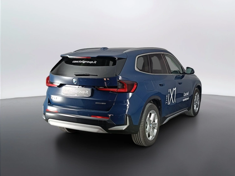 4 - BMW iX1 BMW iX1 eDrive20