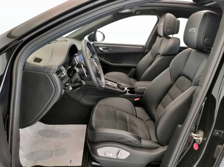 16 - Porsche Macan Macan 2.9 GTS 440cv pdk